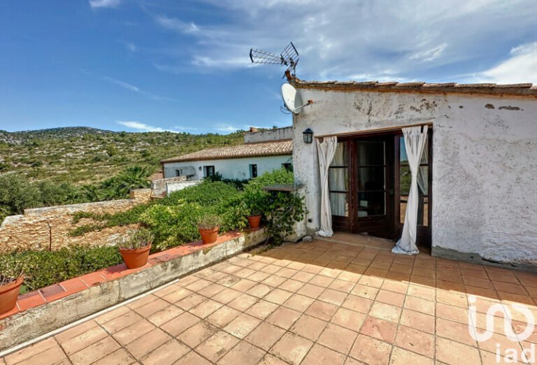 ed694c7414682a1e203ef140c5742749aadece2998c054d3216d9d56b942f6af 768x522