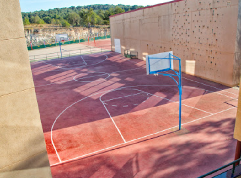 Screenshot 2024 03 17 at 19.24.41 768x568