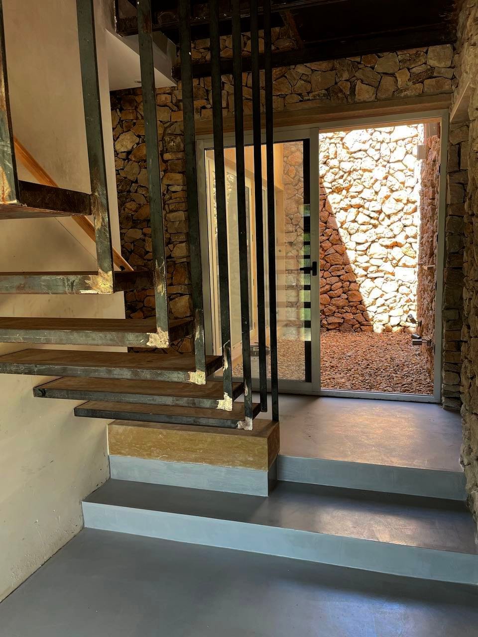 Mas de la Roca Hot & Cold Radiant Floor Mas de la Roca Hot & Cold Radiant Floor