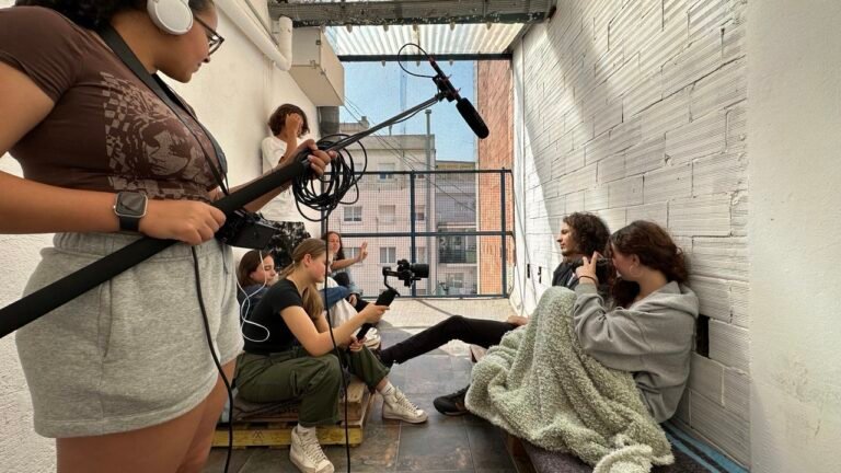 photo 5920423890402787518 y 768x432