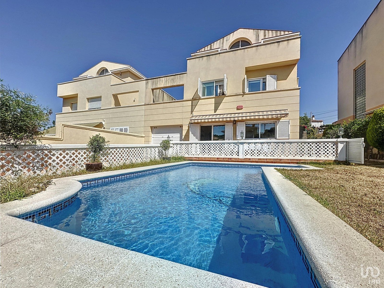 casa 10 mas den serra 206 124584 1920w