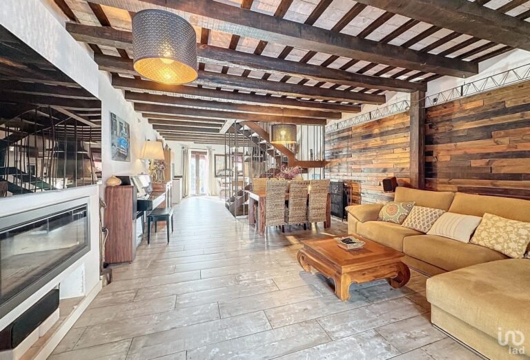 casa 9 vilanova i la geltru 4 131894 1920w 1 768x522