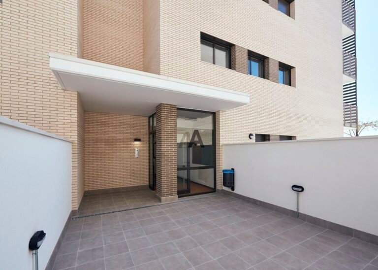 rentals sitges 768x548