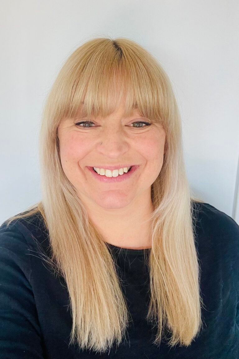 tempImagetnYoyl 768x1152